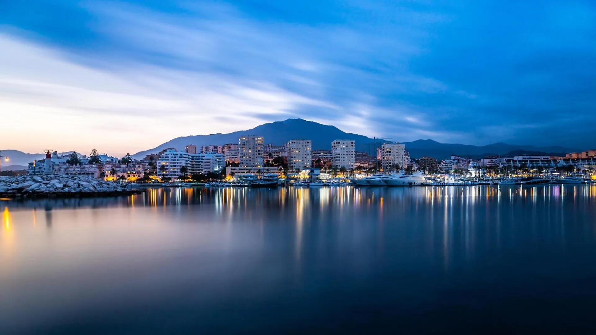 Lujo Apartments Estepona 0*,